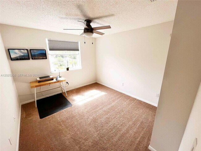 Building Photo - 9832 NW 9th Ct