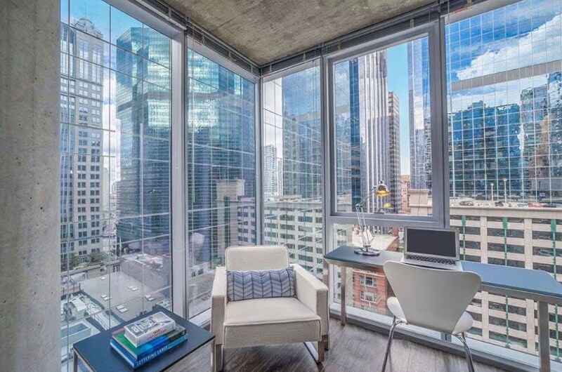 Building Photo - 200 W Washington St