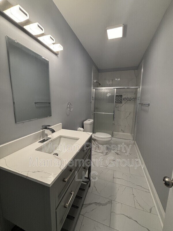 Building Photo - 131 Dixon Cir