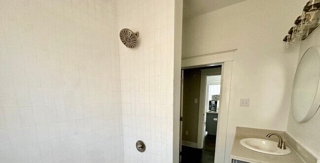 Building Photo - 1704 South St