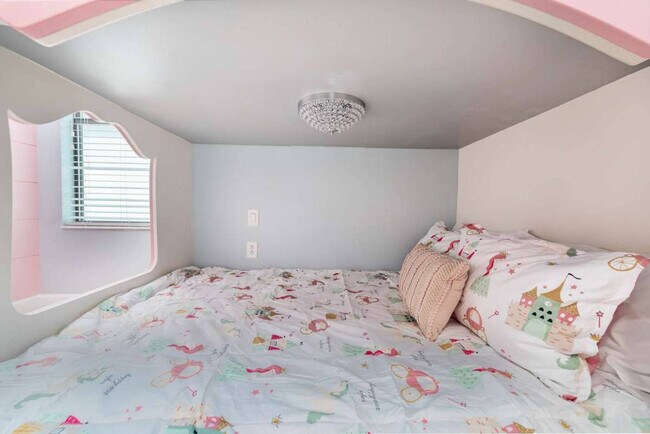 Building Photo - 1426 Wexford Way