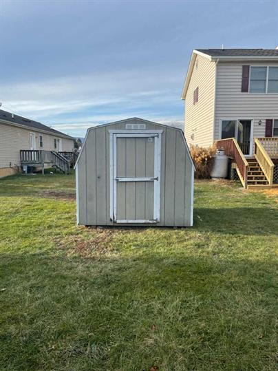 Building Photo - Coming Soon! 2-Bedroom Retreat on 7th Avenue in Luray.