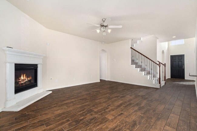 Building Photo - 24727 Lake Basin Ct