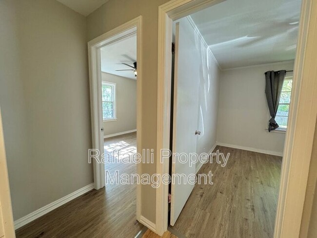 Building Photo - 3901 Wood St