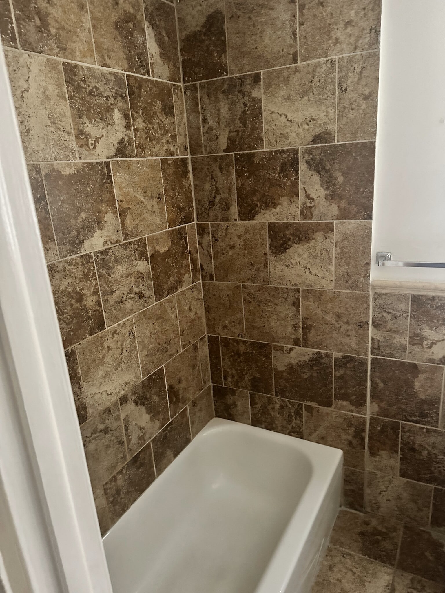 Building Photo - 909 Clinton St