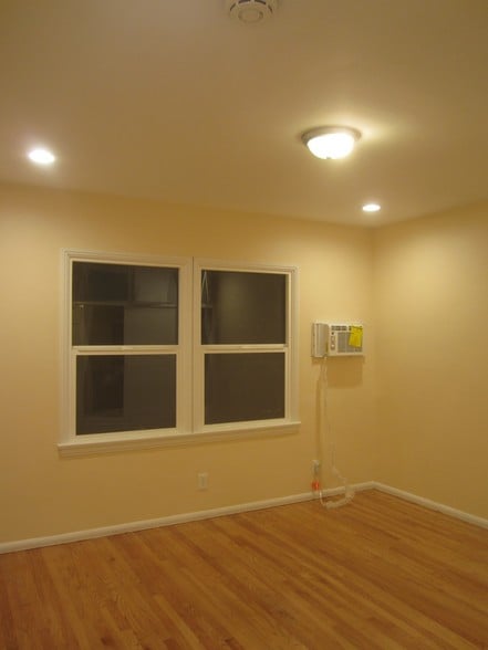 Bedroom - 610 Fremont Ave