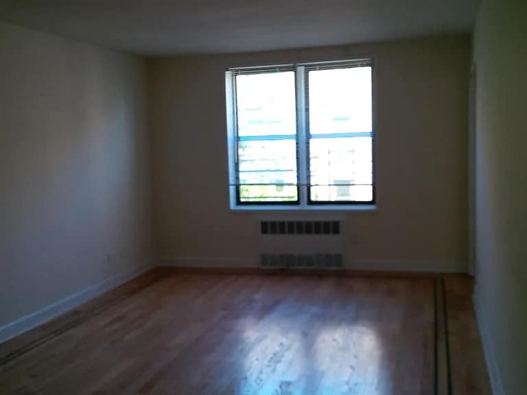 Building Photo - 1786 Linden Blvd