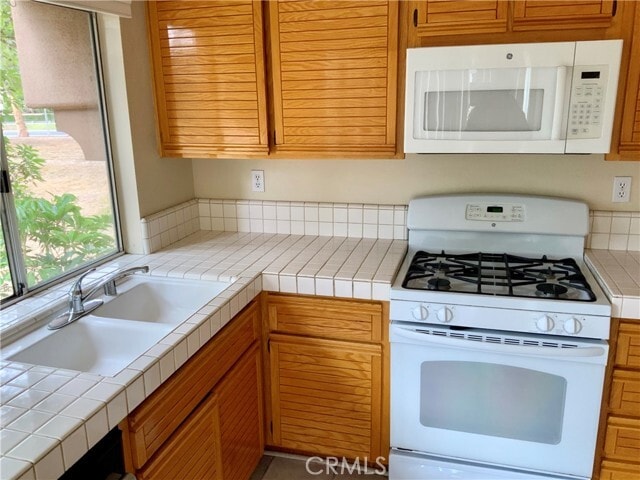 Building Photo - 124 Cartier Aisle