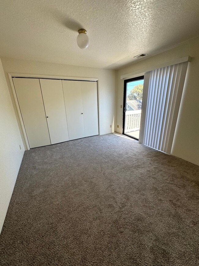 Building Photo - Pacific Grove House
