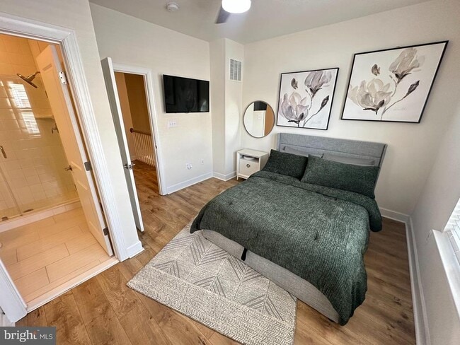 Building Photo - 127 Capital Ct