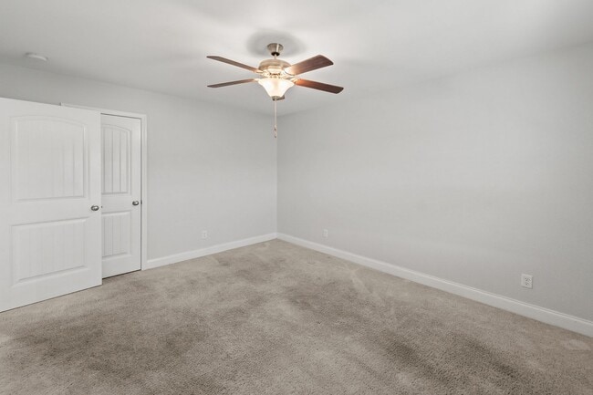 Building Photo - Spacious 5-Bedroom Home in The Palms at New Hampstead with Office & Screened Porch