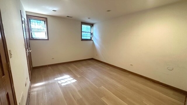 Building Photo - 3761 N Lakewood Ave