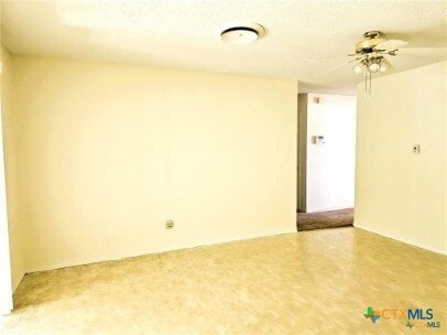 Building Photo - 305 Williams St