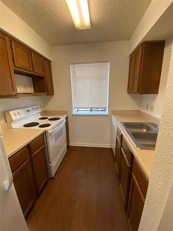 Building Photo - 8704 Schick Rd