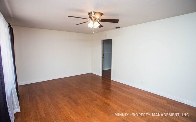 Building Photo - 1320 60th St