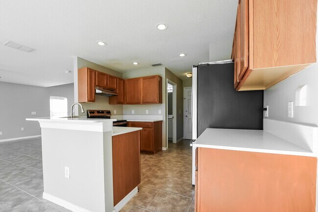 Building Photo - 2402 Ashecroft Dr