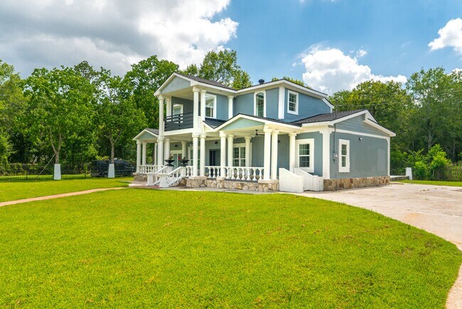 Building Photo - 17128 Spindle Oaks Dr