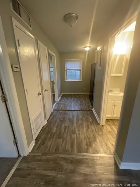 Building Photo - 2118 Malloy St