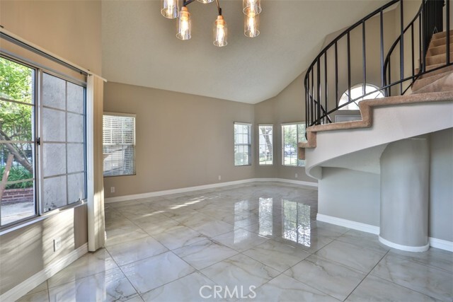 Building Photo - 176 Cll Renata