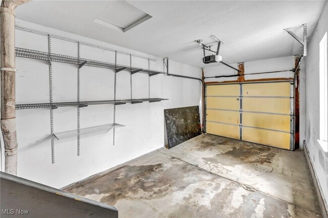 Building Photo - 1356 Meadow Run