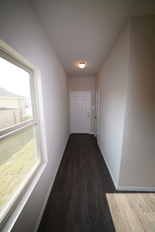 Building Photo - Lovely Home For Rent in New Braunfels, TX! - Realtor Commission: $600