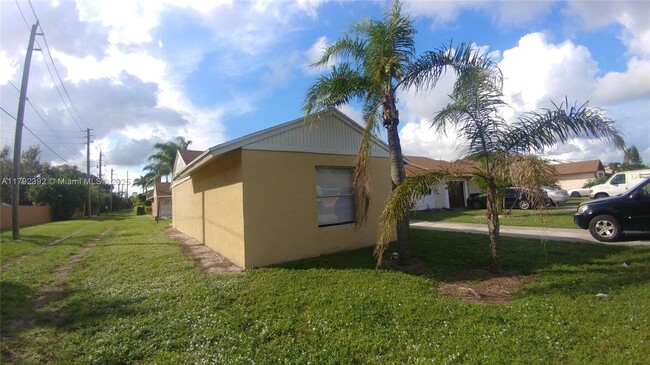 Primary Photo - 5721 Wingham Way