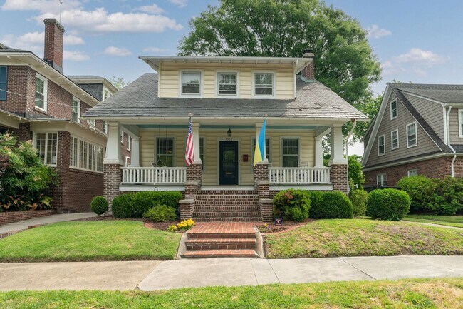 Primary Photo - West Ghent