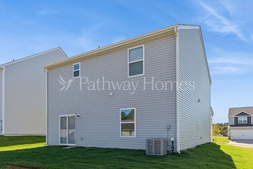 Building Photo - 2041 Transatlantic Ave