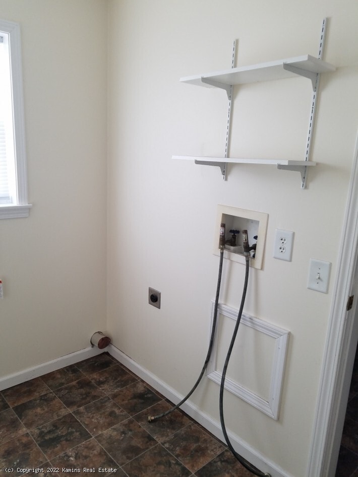 Hook Ups - 237 Green Ave