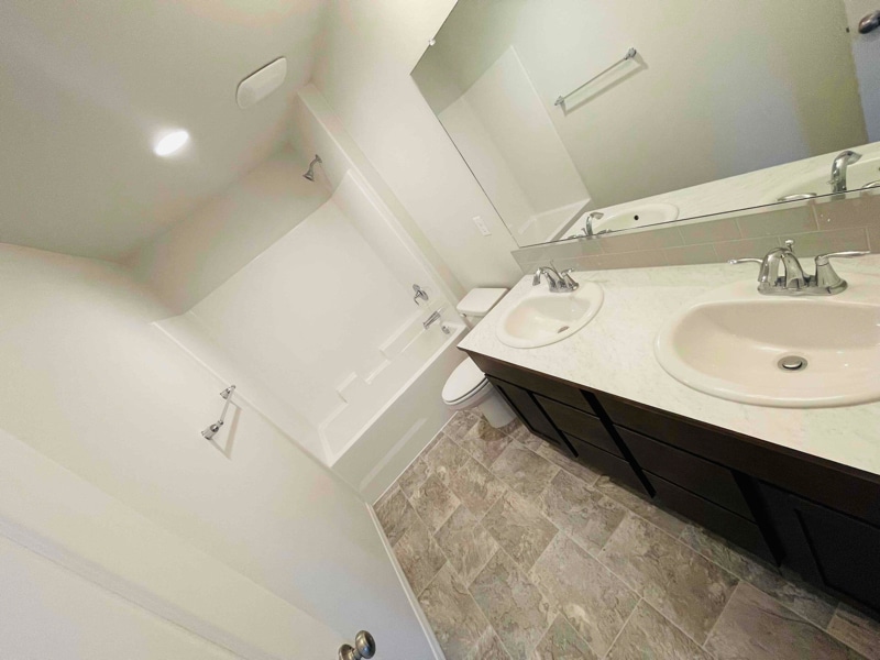 Building Photo - 611 Koontz Rd