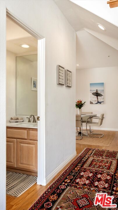 Building Photo - 1256 Cravens Ln