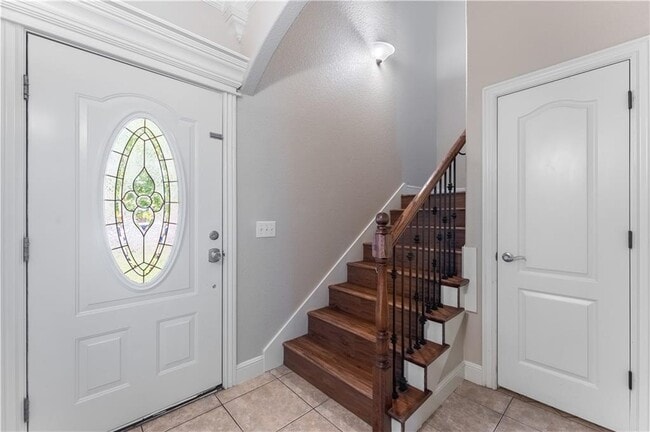 Building Photo - 604 NW 17th Ct