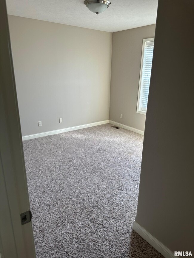 Building Photo - 11212 N Granite St