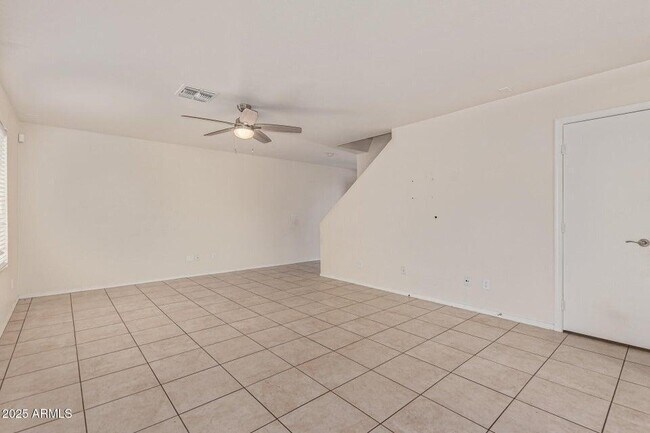 Building Photo - 1534 S Danielson Way