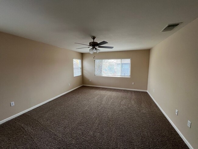Building Photo - 3775 Millerton Pl
