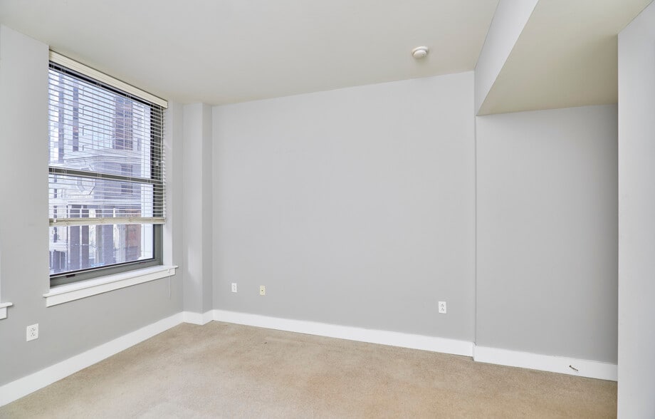 Bedroom 2 - 314 N Broadway