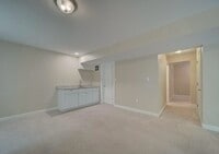 Building Photo - 18413 Cedar Dr