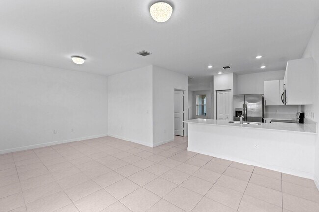 Building Photo - 5515 NW 27th St