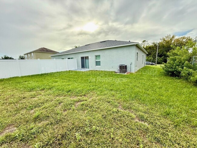 Building Photo - 336 Caen Ct