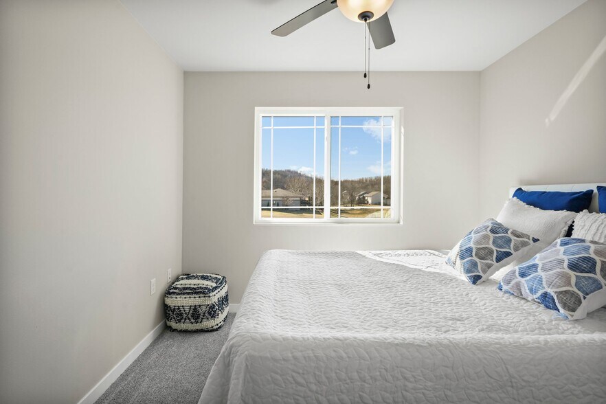 Building Photo - 5713 Eternity Dr