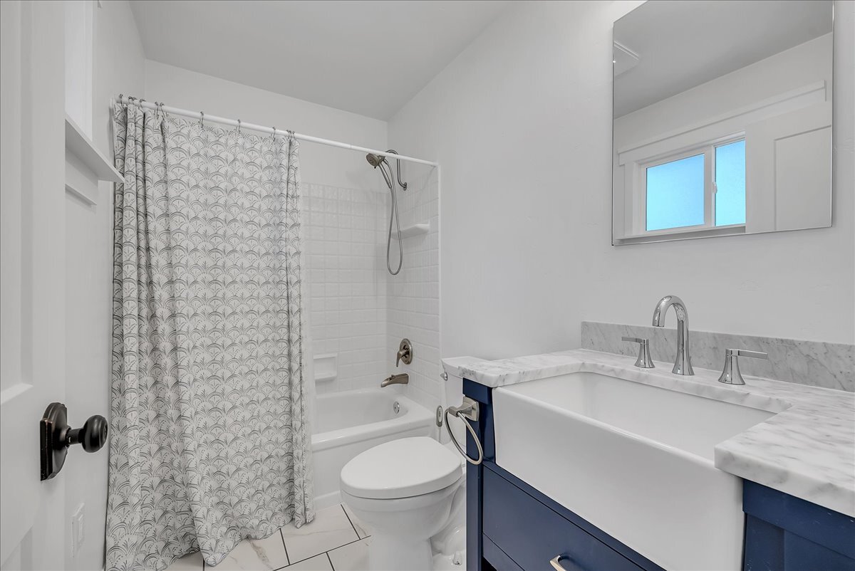 Building Photo - 6737 Diablo View Trl