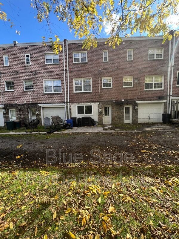 Building Photo - 113 Plant Ave