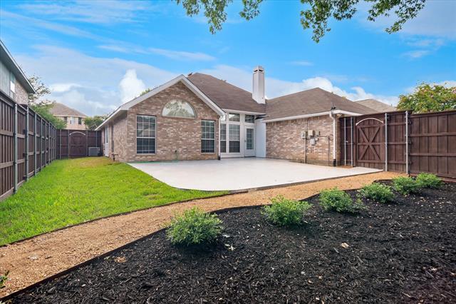 Building Photo - 711 Cottonwood Bend Dr