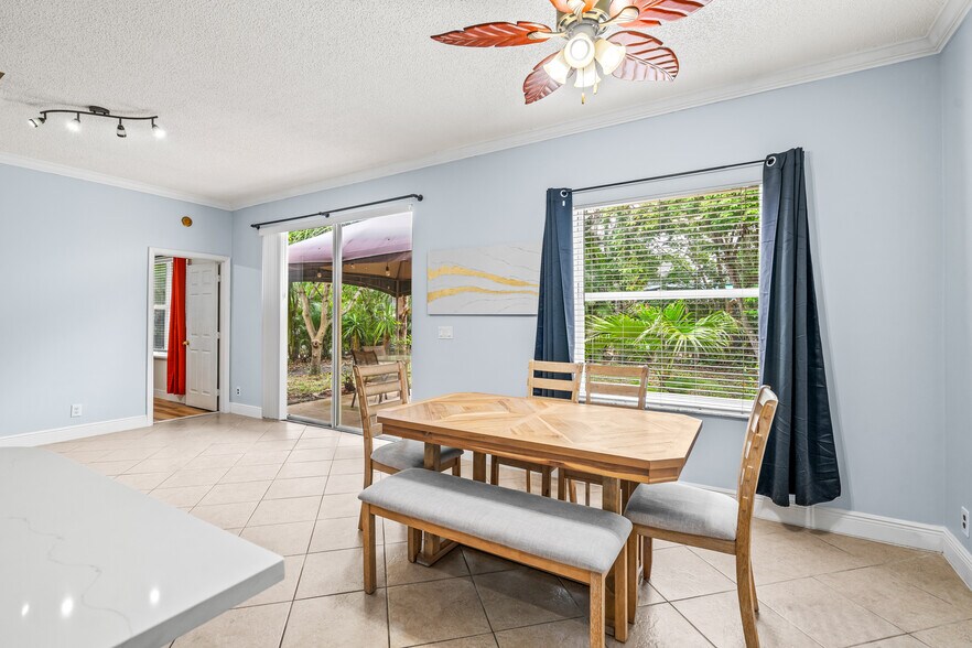 Building Photo - 1242 Olympic Cir