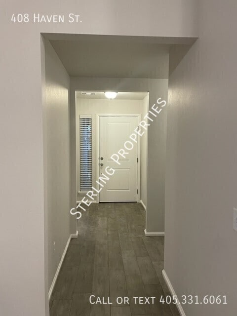 Building Photo - 408 Haven St