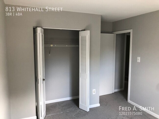 Building Photo - 813 Whitehall St