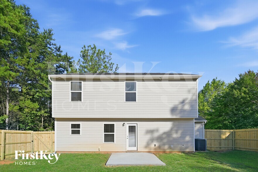 Building Photo - 2602 Meadow Knoll Dr