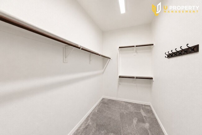 Building Photo - 4509 Expedition Dr