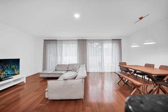 Building Photo - 21385 Marina Cove Cir