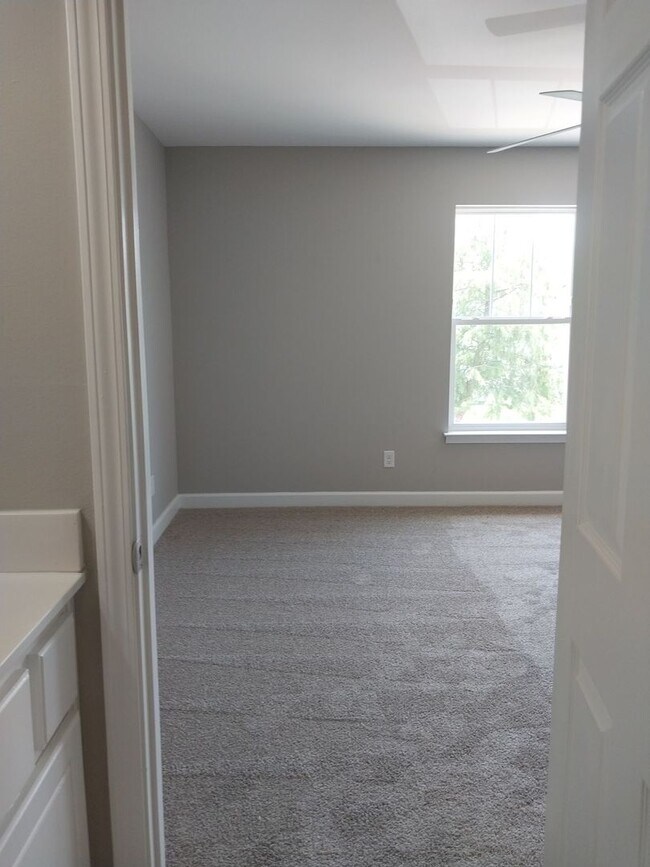 Building Photo - 255 Callaway Chase Ln